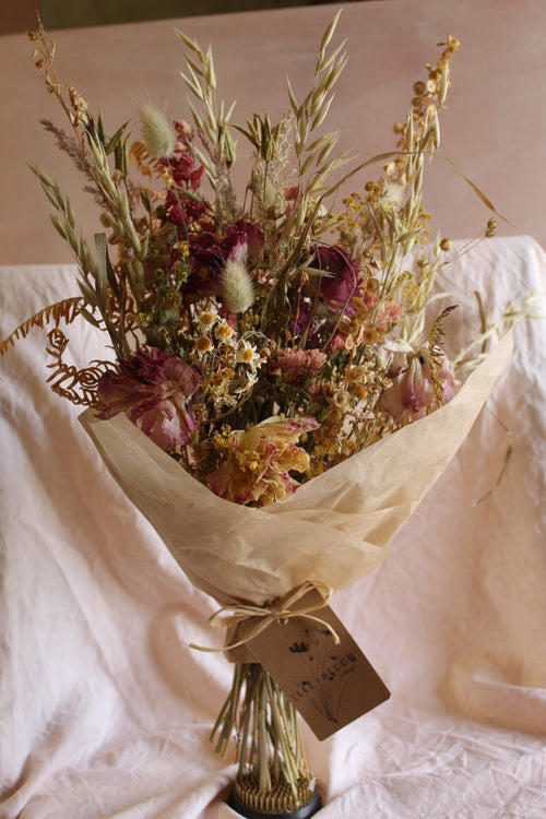 Dried flower bouquets