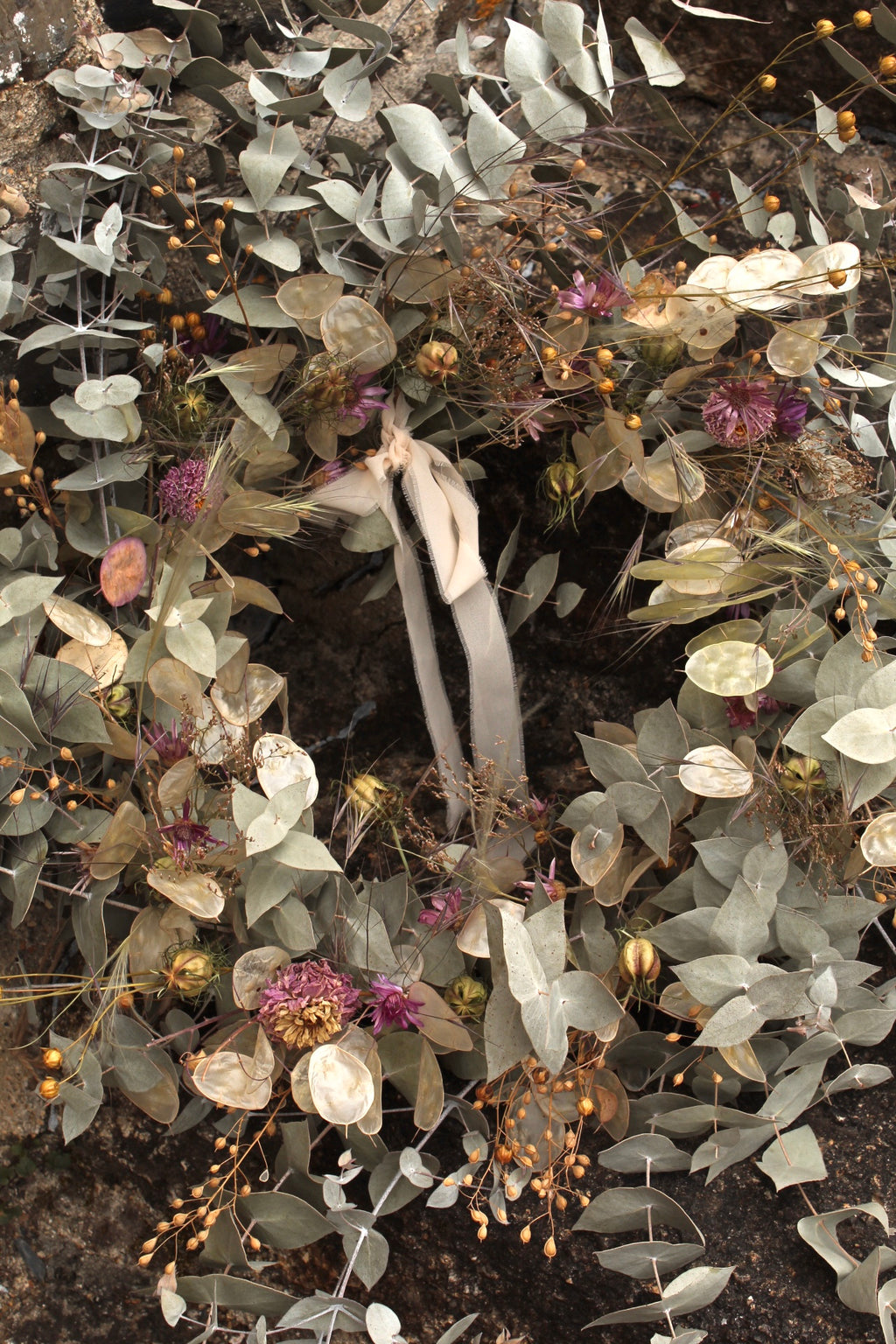 Full wheel wreath