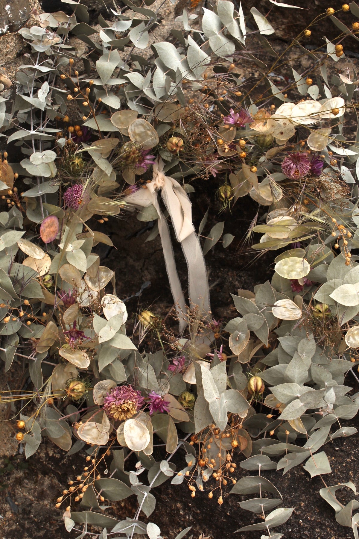 Full wheel wreath