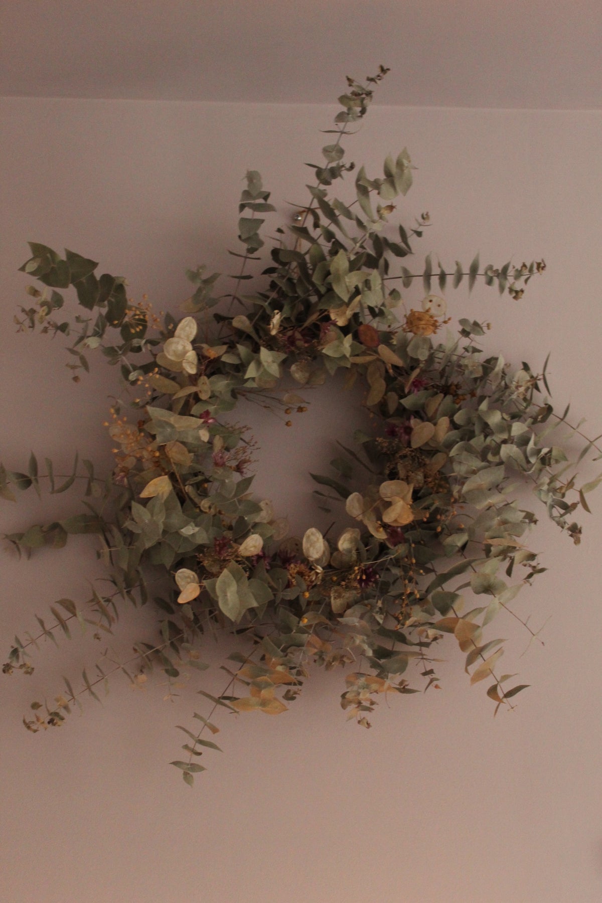 Full wheel wreath
